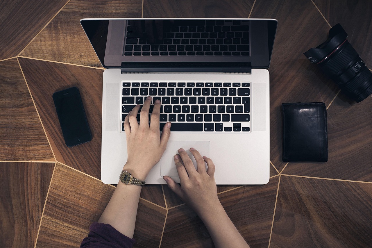 laptop-1842297_1280